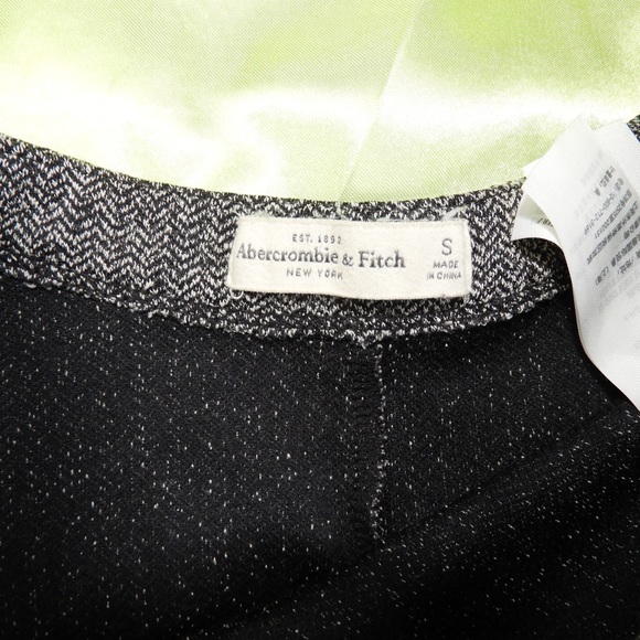 Preppy Flare Skirt (Gray & Black) - Picture 3 of 5